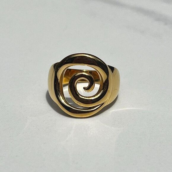 New! “Milos” Swirl Statement Gold Ring - Picture 2 of 2
